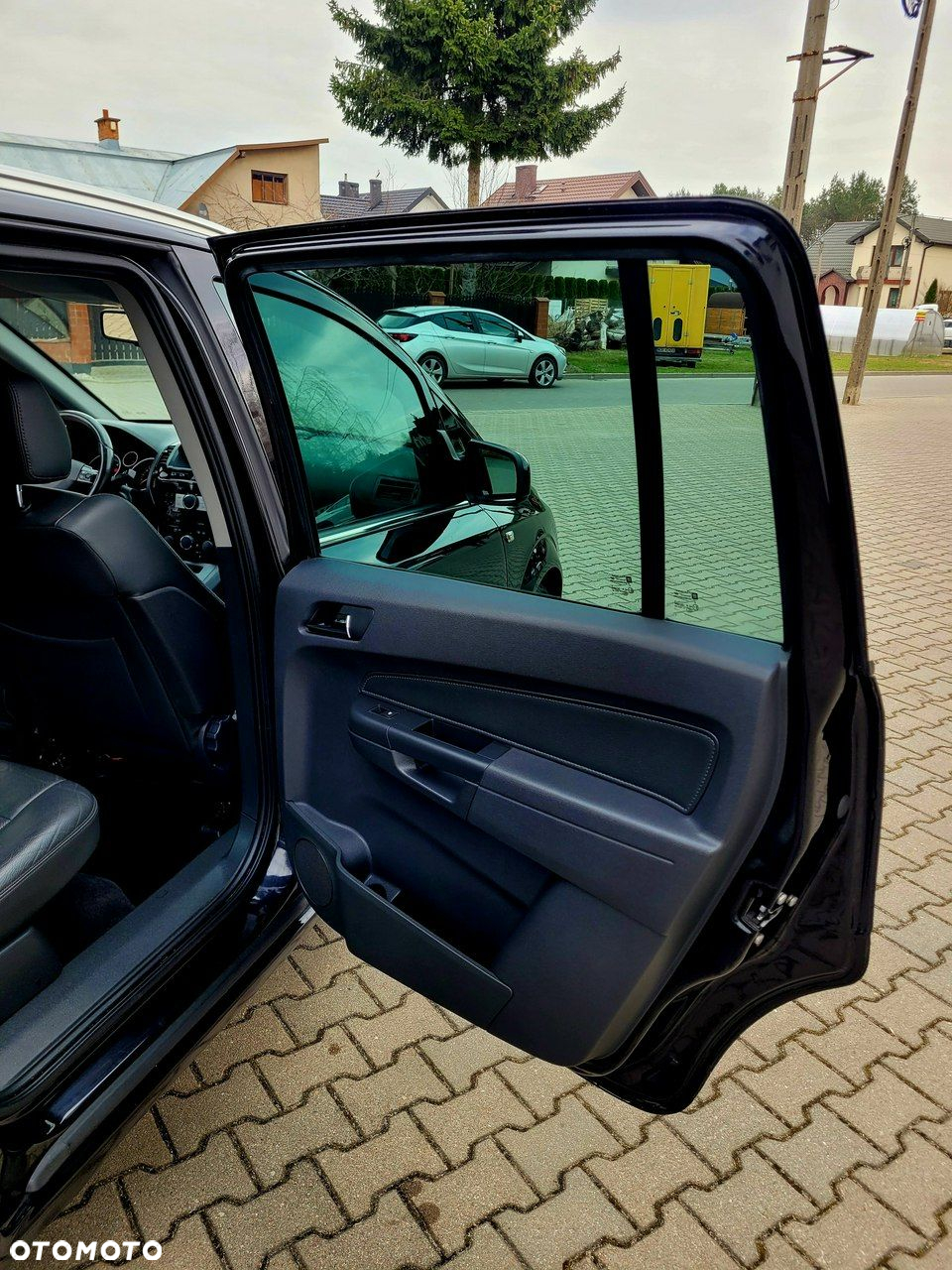 Opel Zafira 1.8 Cosmo - 27