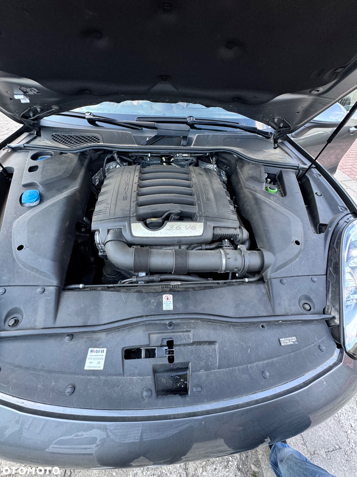 Porsche Cayenne - 21