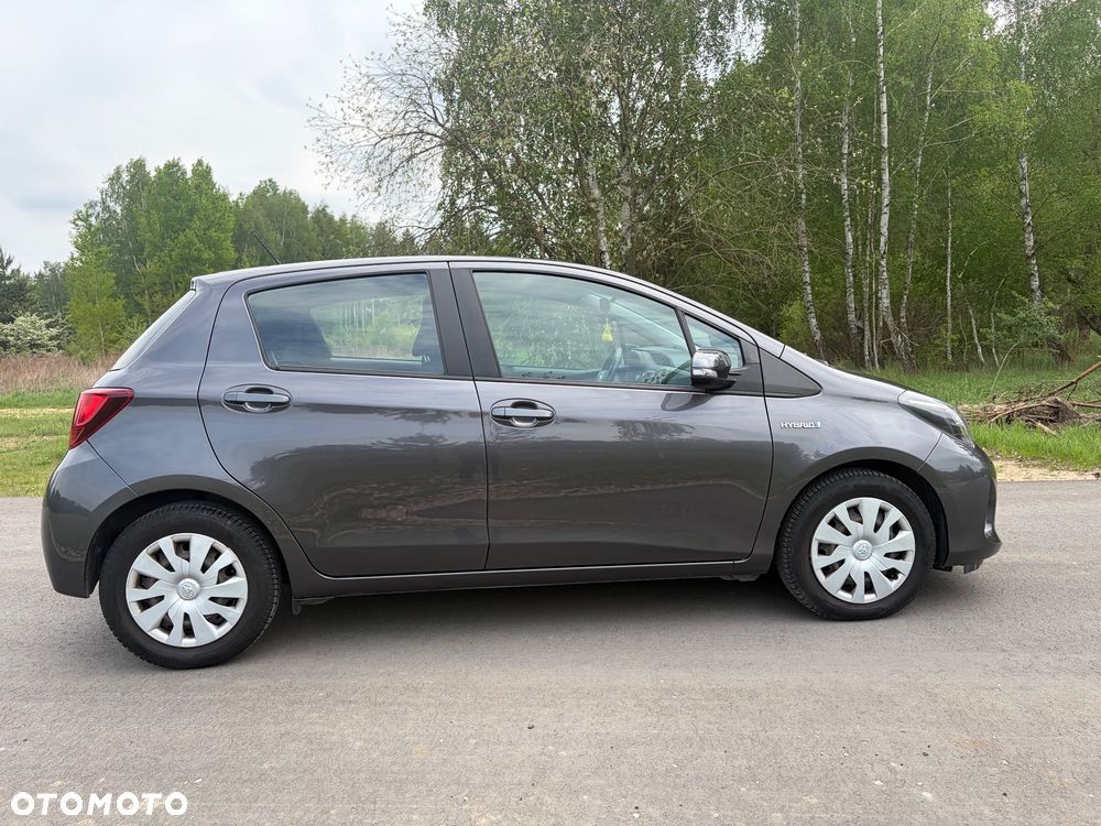 Toyota Yaris Hybrid 100 Premium EU6 - 5