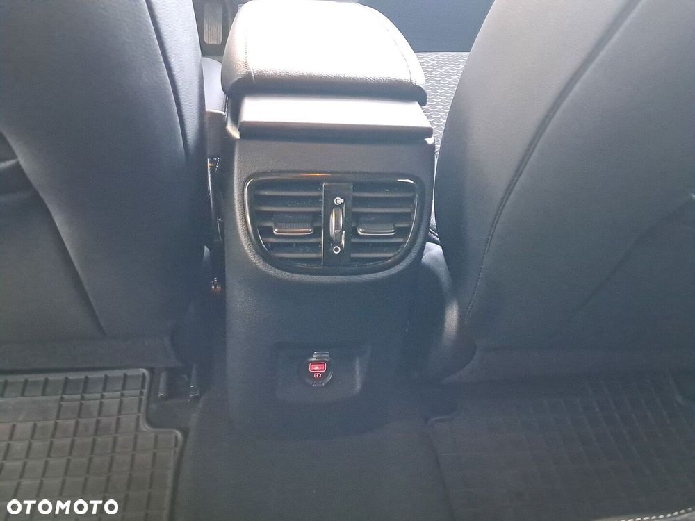 Kia Ceed 1.5 T-GDI L DCT - 32