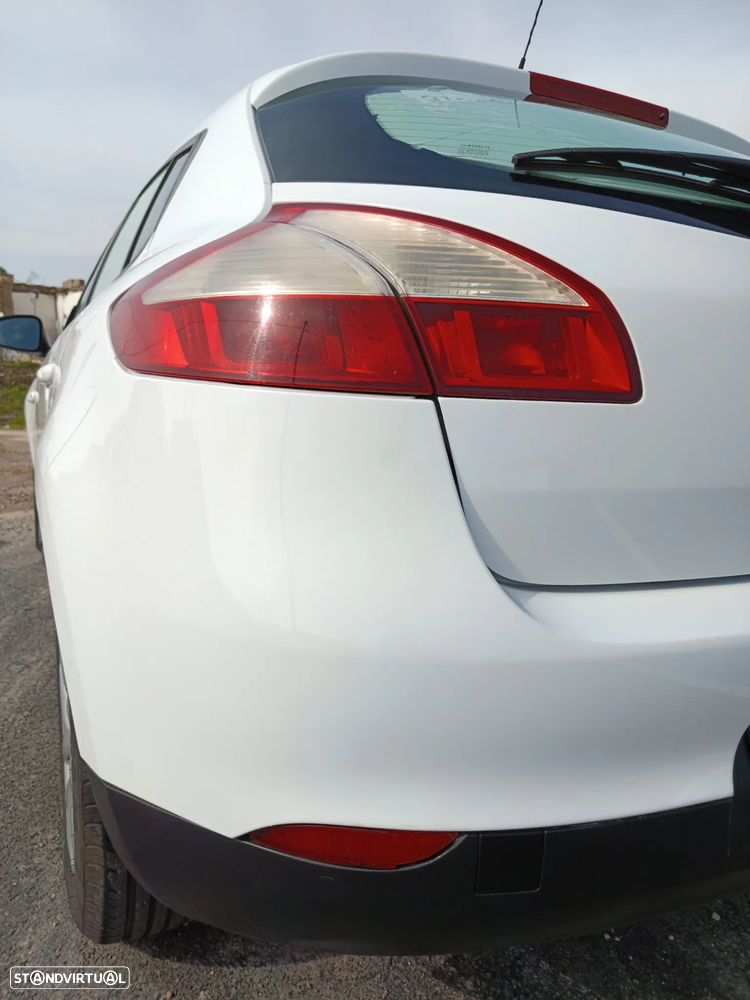 Renault Mégane 1.5 dCi Dynamique S - 5