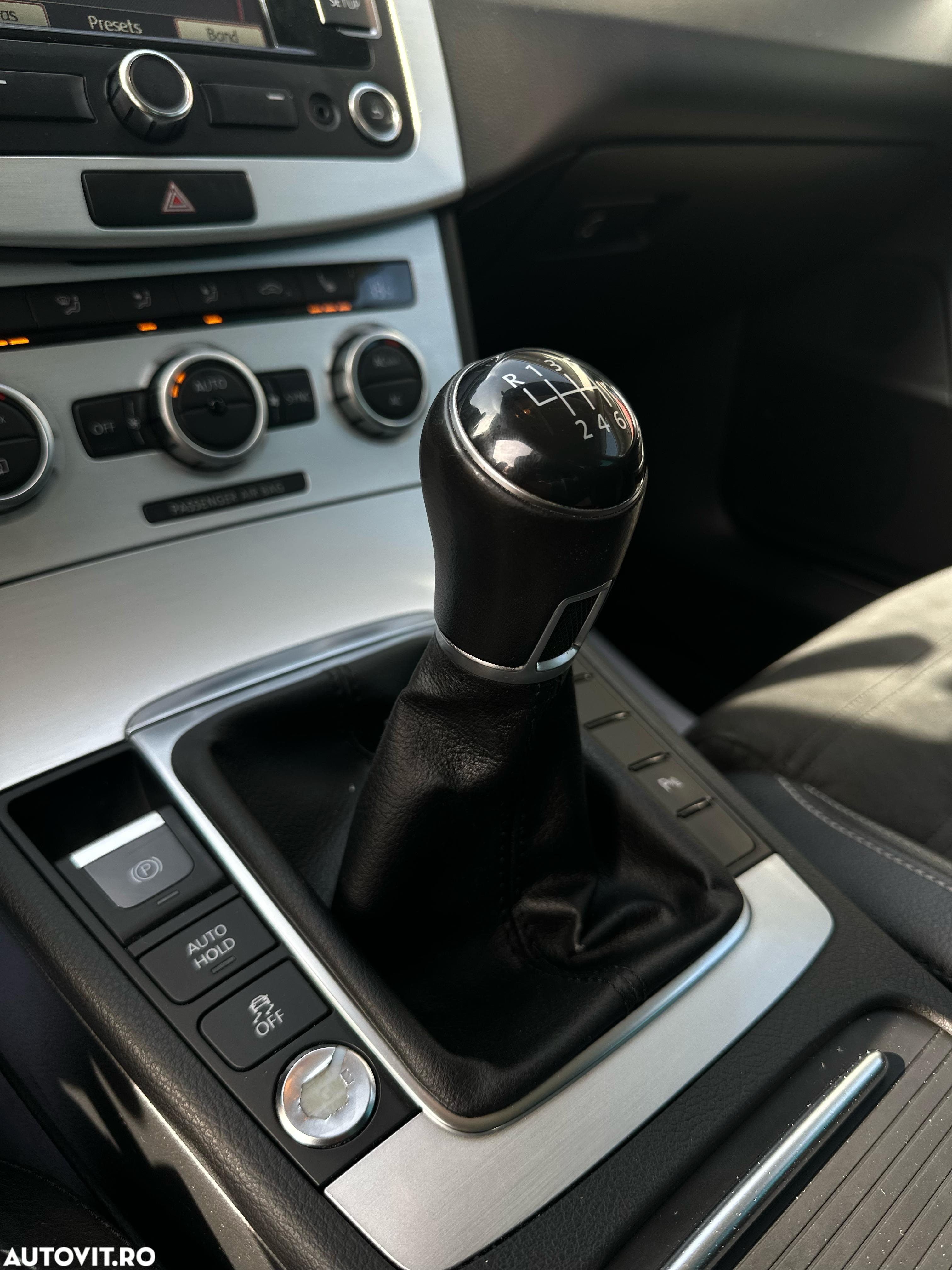 Volkswagen Passat CC - 24