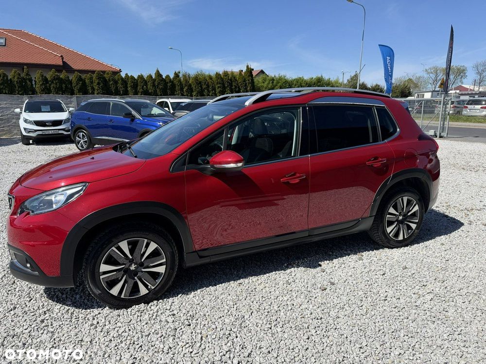 Peugeot 2008 1.2 Pure Tech GPF Allure S&S - 6