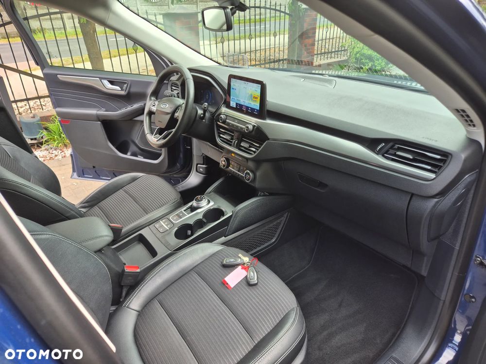 Ford Kuga 2.0 EcoBlue 4x4 TITANIUM X - 35