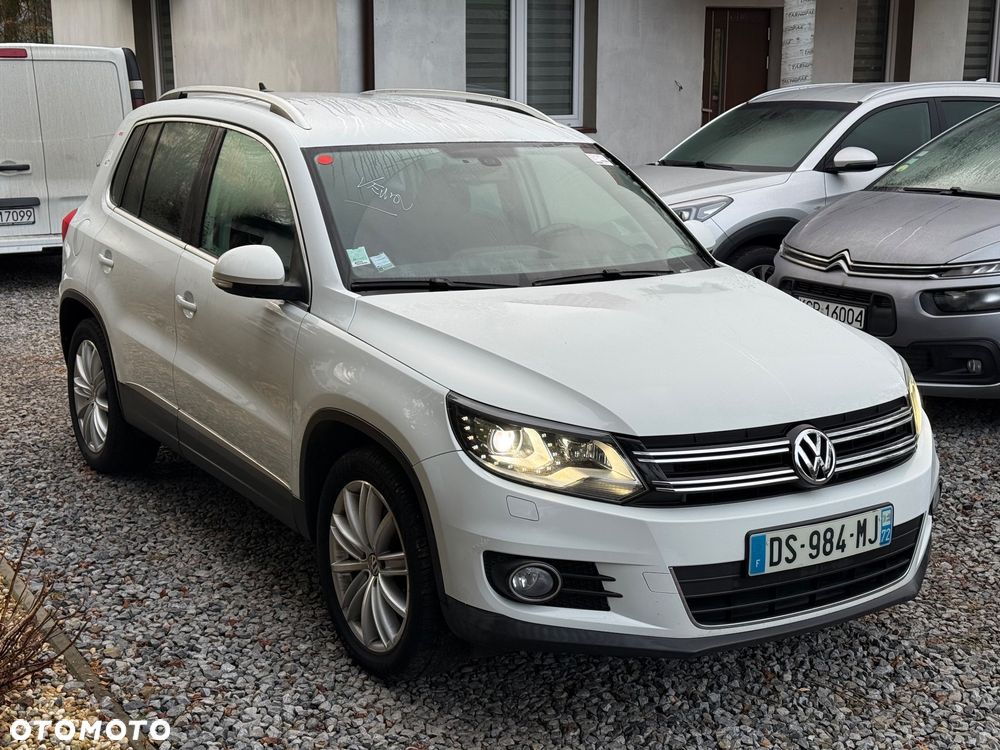 Volkswagen Tiguan - 1
