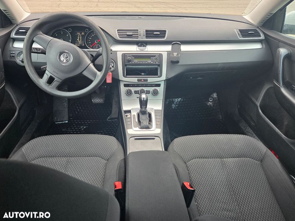 Volkswagen Passat 2.0 TDI DSG BlueMotion Technology Comfortline - 10