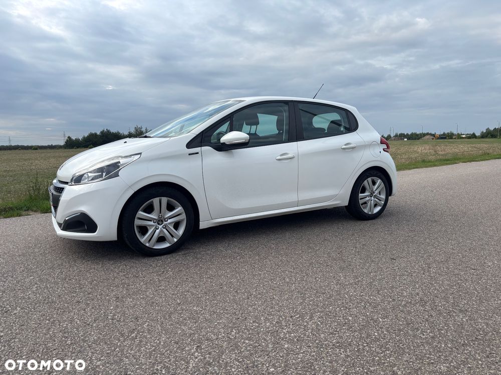 Peugeot 208 1.2 PureTech GPF Signature S&S - 5
