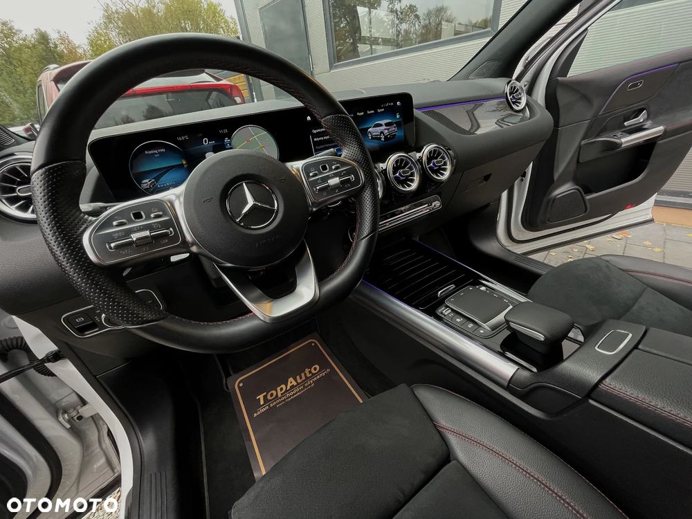 Mercedes-Benz GLA 250 AMG Line - 20
