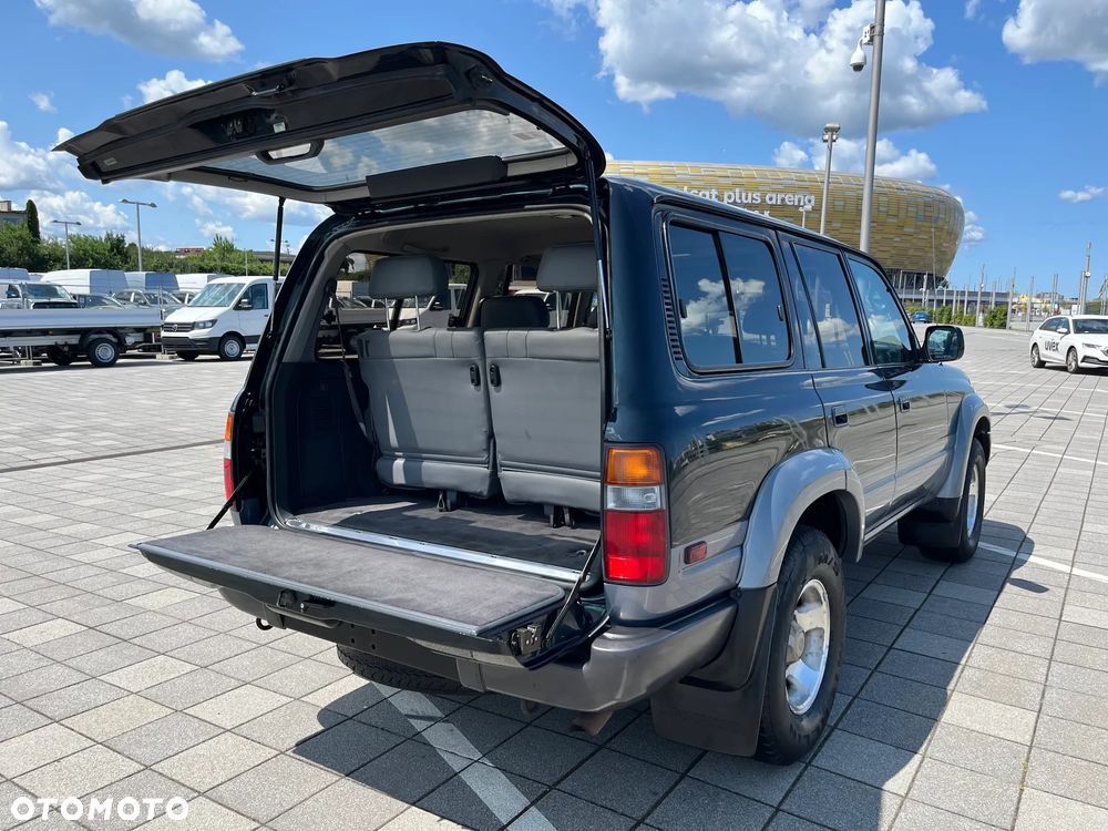 Toyota Land Cruiser - 8