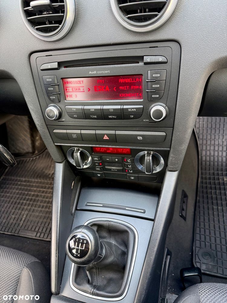 Audi A3 Sportback 1.6 Ambition - 12