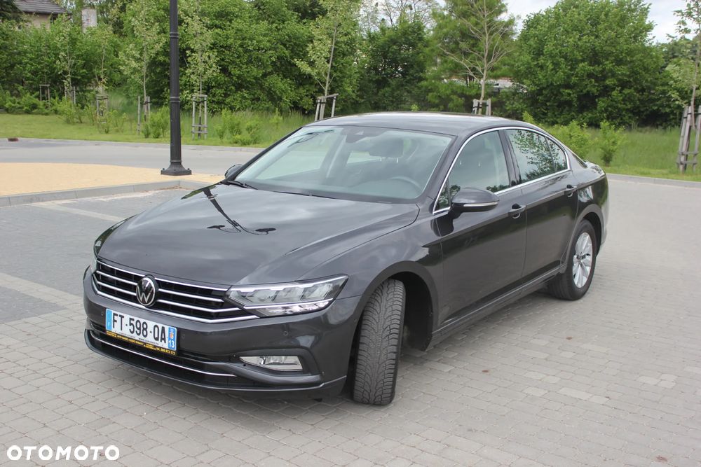 Volkswagen Passat 2.0 TDI SCR DSG Comfortline - 1
