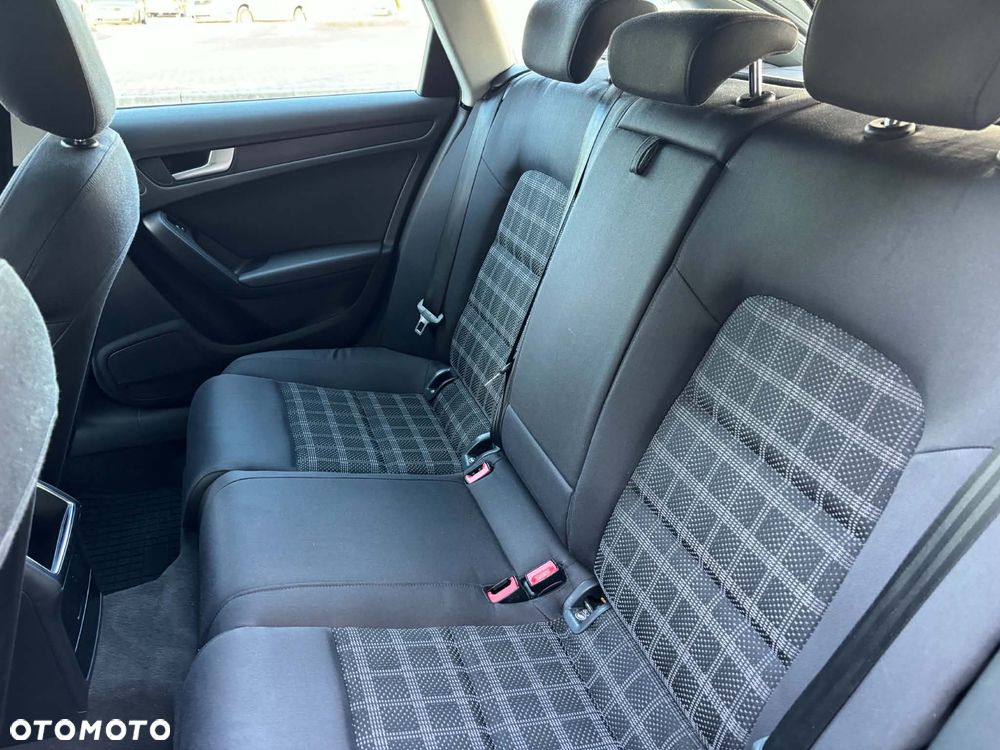 Audi A4 Avant 2.0 TDI DPF Attraction - 8