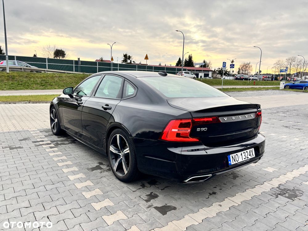 Volvo S90 D3 R-Design - 11
