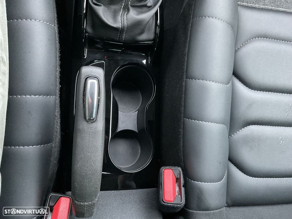 Citroën C3 Aircross 1.2 PureTech Shine - 35