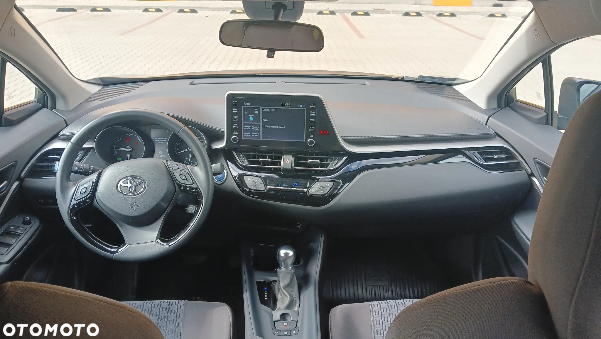 Toyota C-HR - 12
