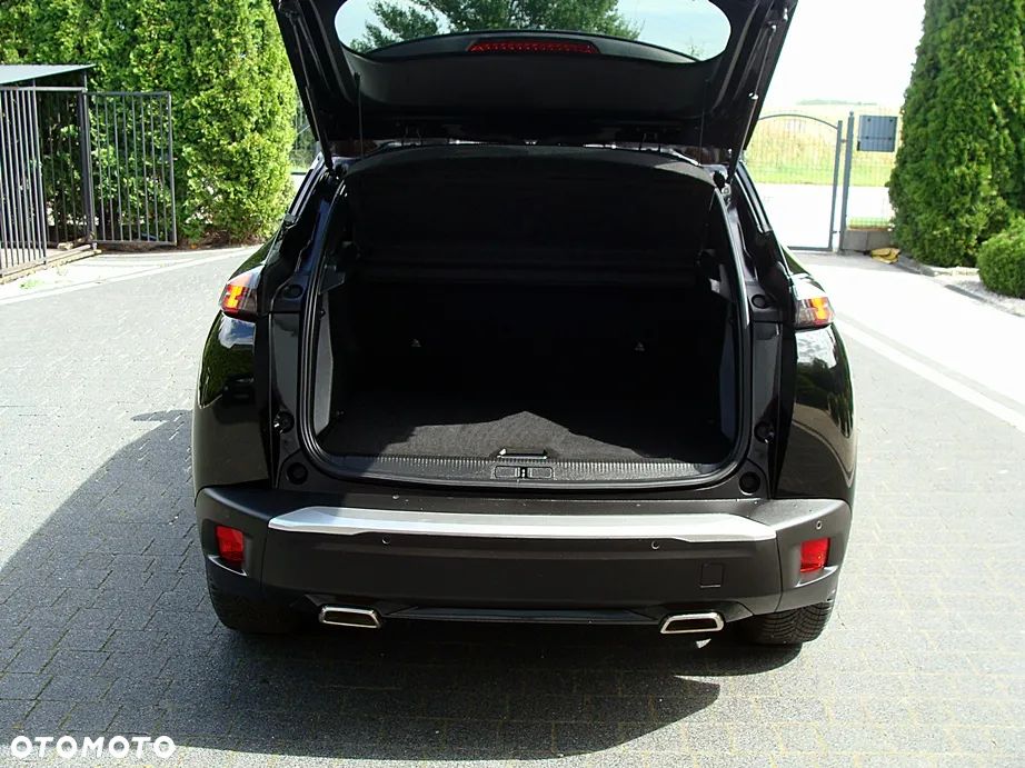 Peugeot 2008 PureTech 130 EAT8 GT - 28