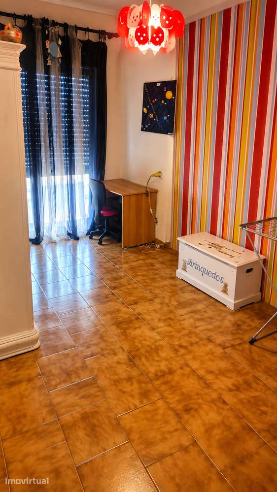 Apartamento T4 com garagem e jardim em Vendas Novas - Grande imagem: 5/9