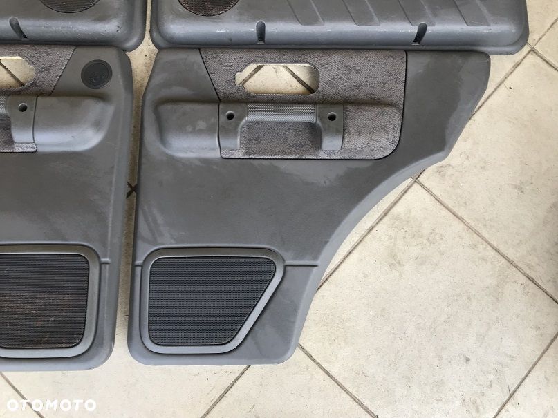BOCZKI DRZWI SZARE KOMPLET LAND ROVER DISCOVERY 2 II - 3