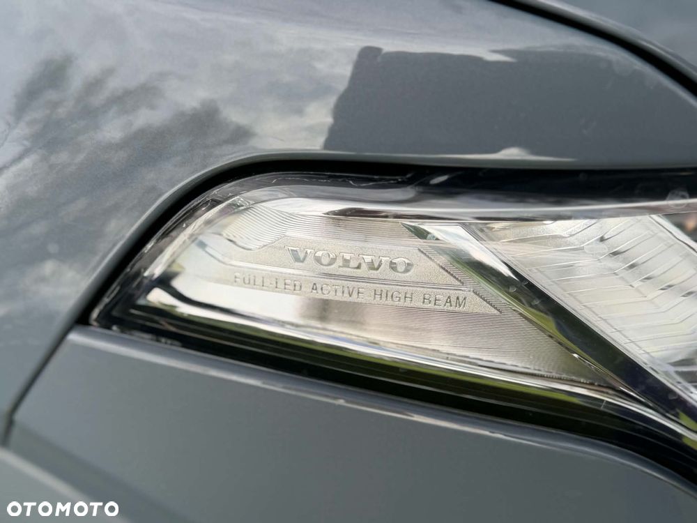 Volvo XC 90 - 26