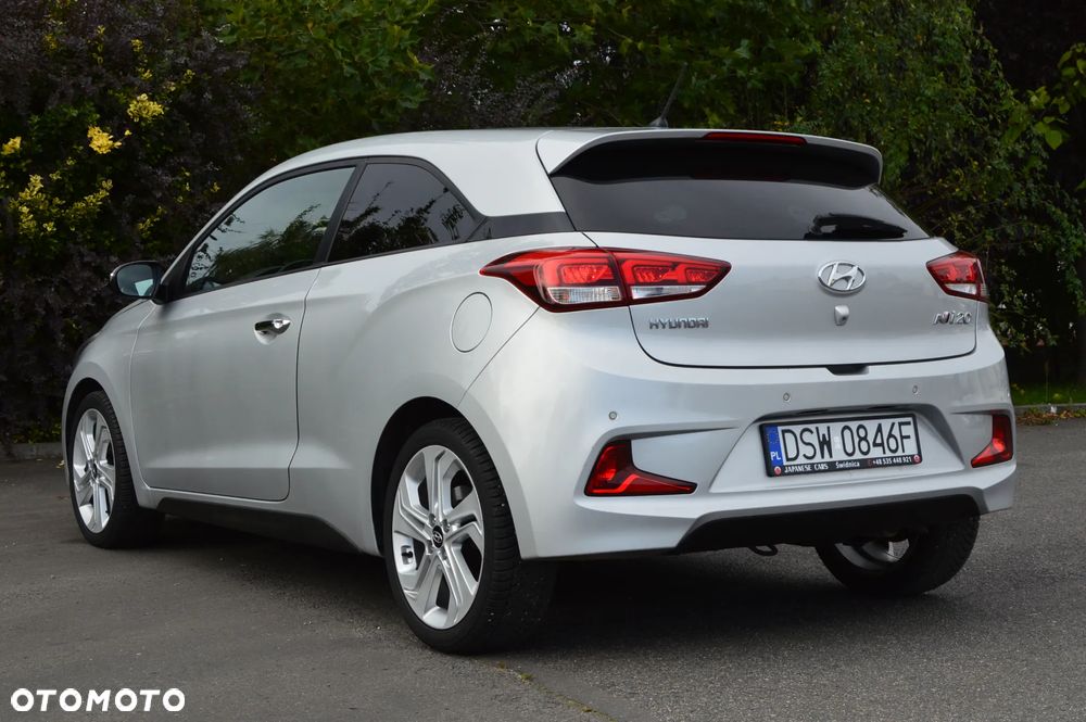 Hyundai i20 1.4 Premium - 19