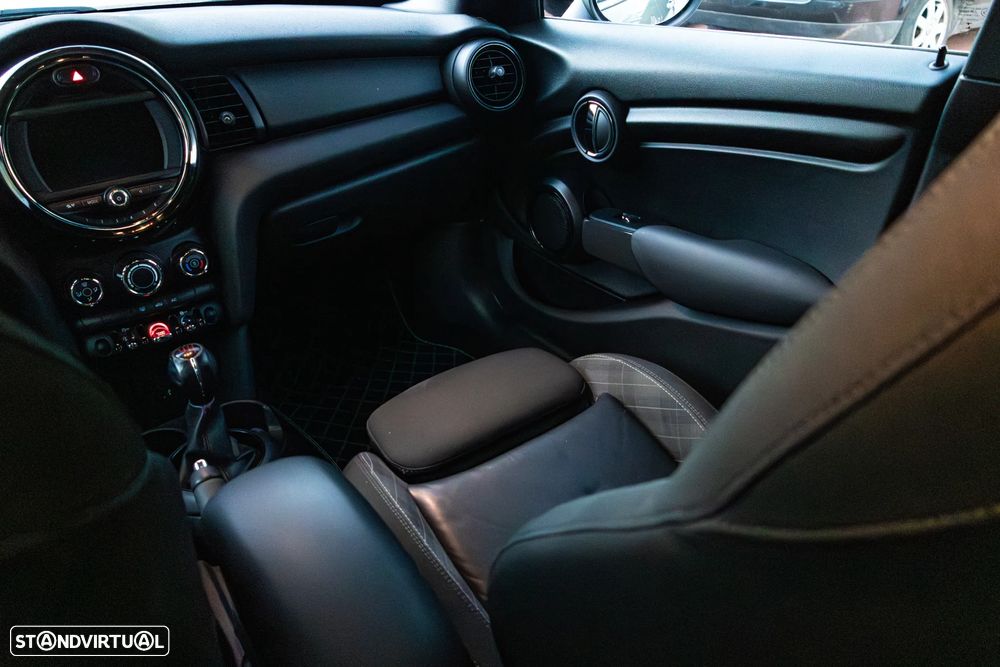 MINI 5 Portas One D - 31