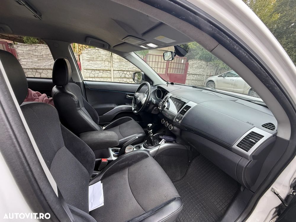 Mitsubishi Outlander 2.2 DI-D Intense A13 - 10