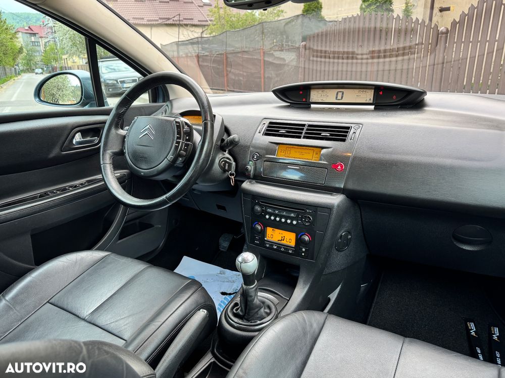 Citroën C4 1.6 HDI 16V SX - 5