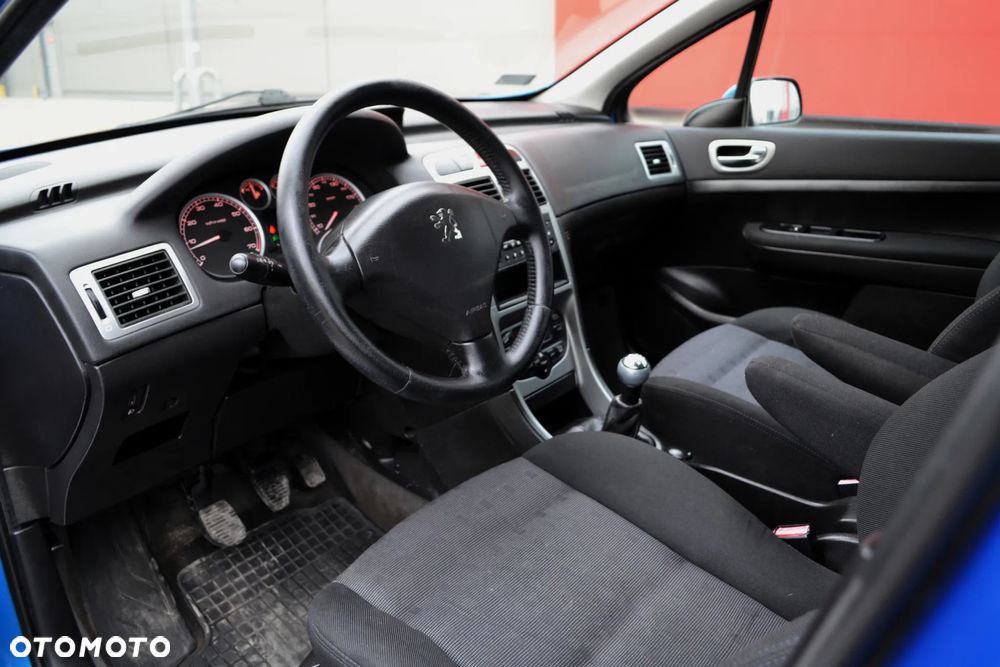 Peugeot 307 2.0 XT Premium - 5