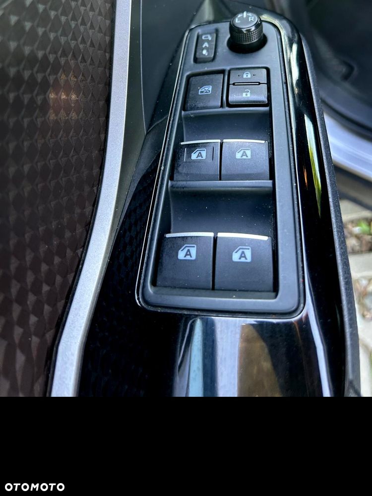 Toyota C-HR - 16