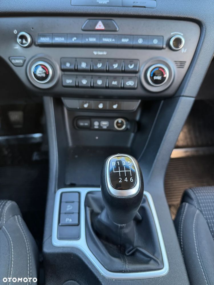 Kia Sportage 1.7 CRDI XL 2WD - 17