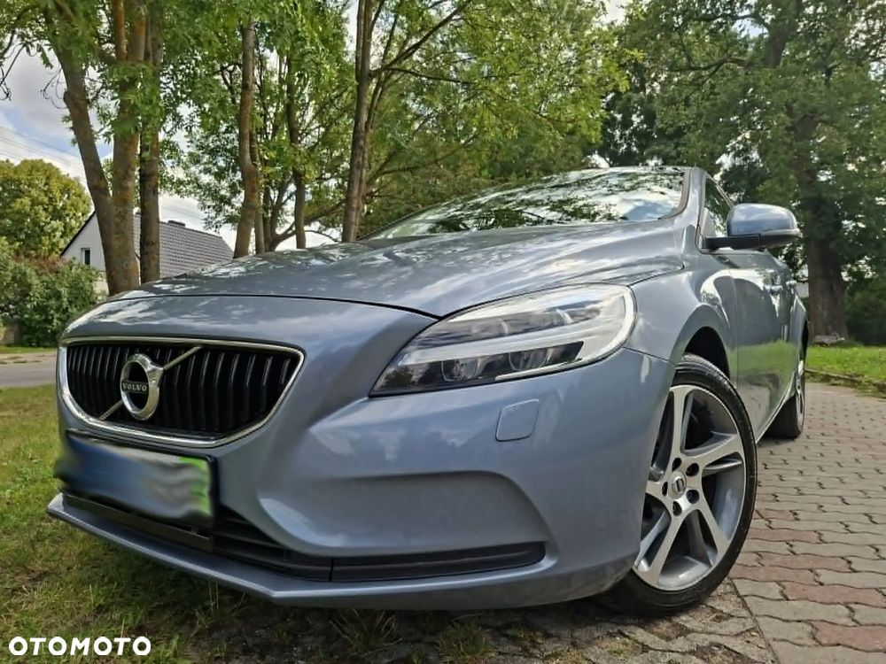Volvo V40 T2 Momentum - 2