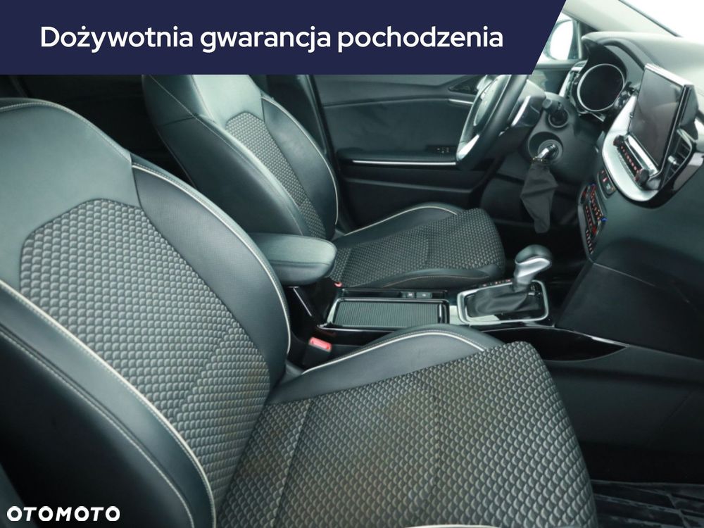 Kia Ceed - 9