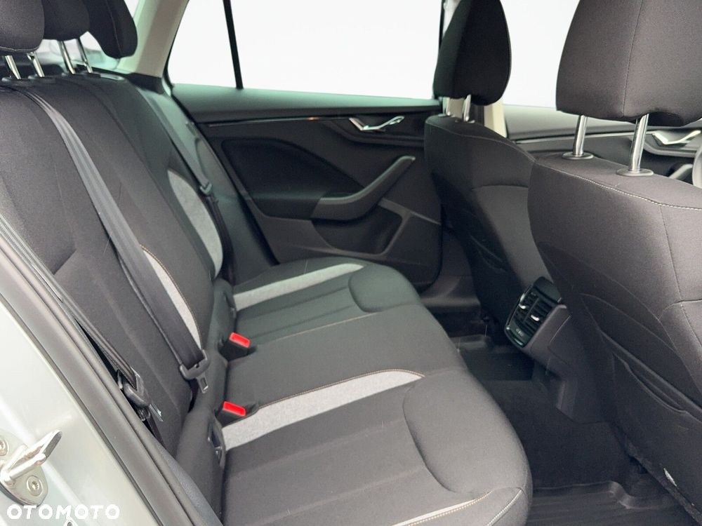 Skoda Kamiq 1.0 TSI Selection DSG - 15