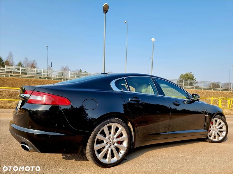 Jaguar XF 3.0 V6 D S Luxury - 2