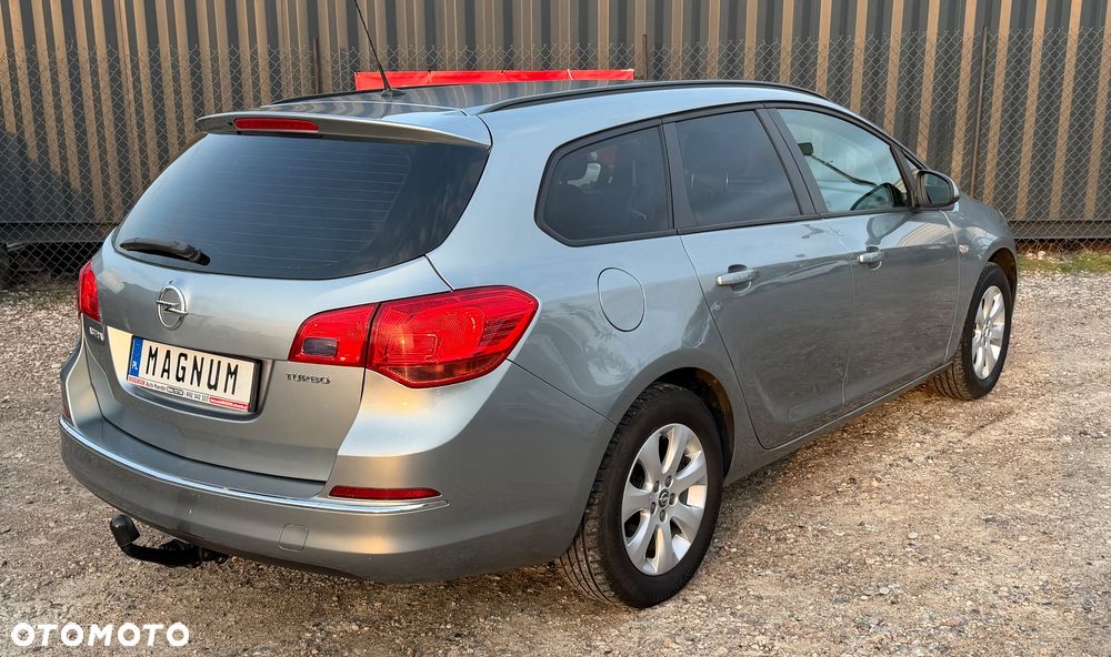 Opel Astra 1.4 Turbo - 26