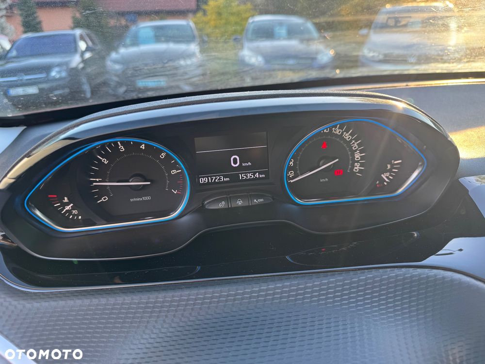 Peugeot 2008 PureTech 110 Style - 27