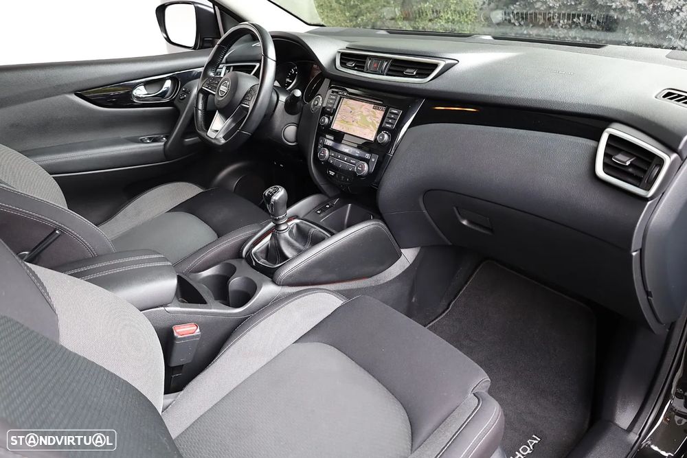 Nissan Qashqai 1.5 dCi N-Connecta J18 - 54