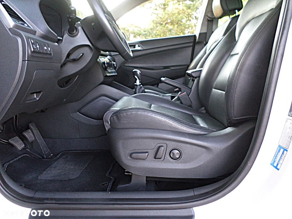 Hyundai Tucson 1.6 GDI BlueDrive Style 2WD - 8