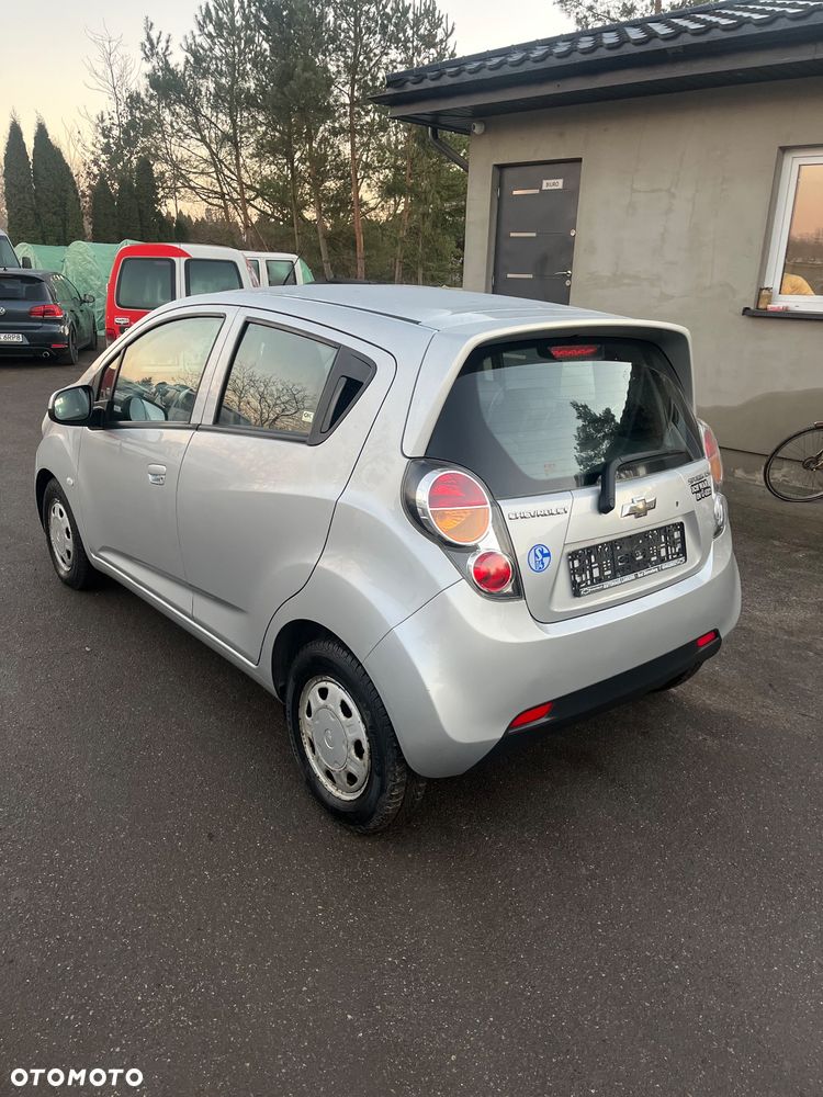 Chevrolet Spark 1.0 - 5