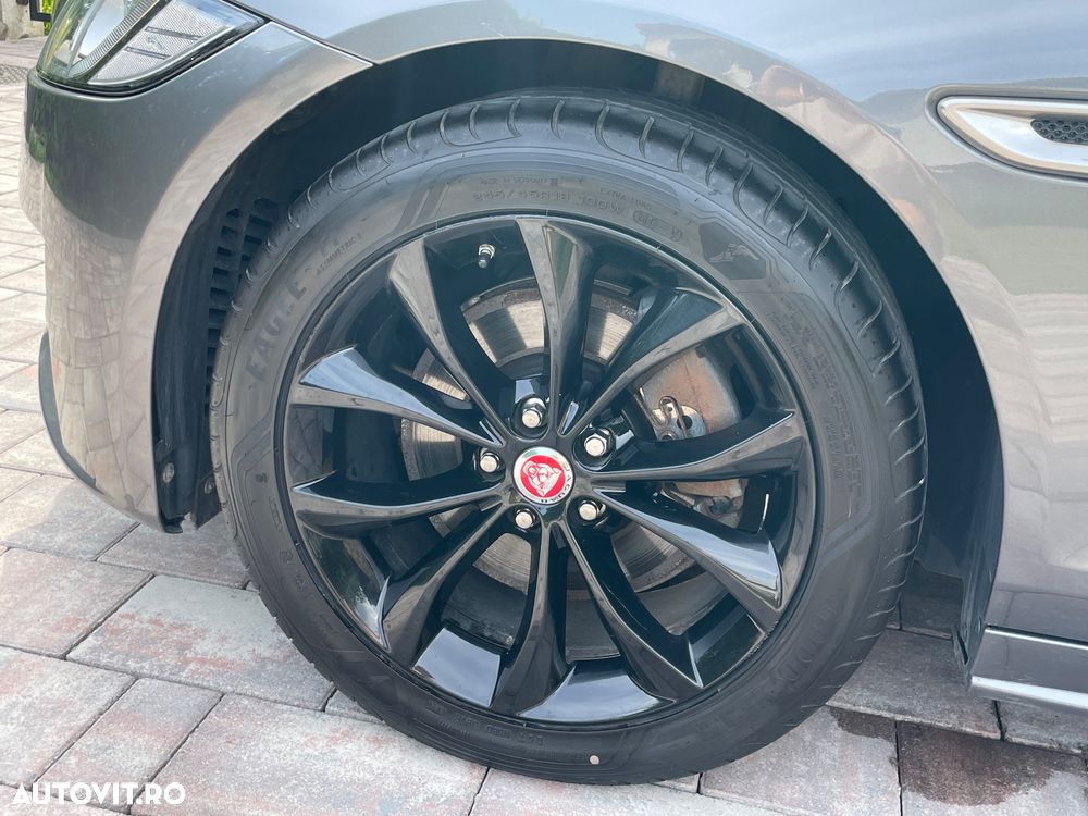 Jaguar XF 20d Aut. R-Sport - 37