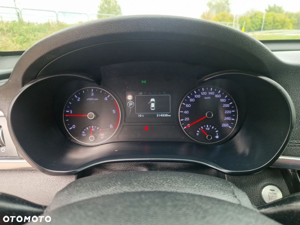 Kia Optima - 14