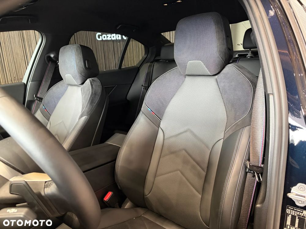 BMW Seria 5 520d xDrive mHEV M Sport - 24