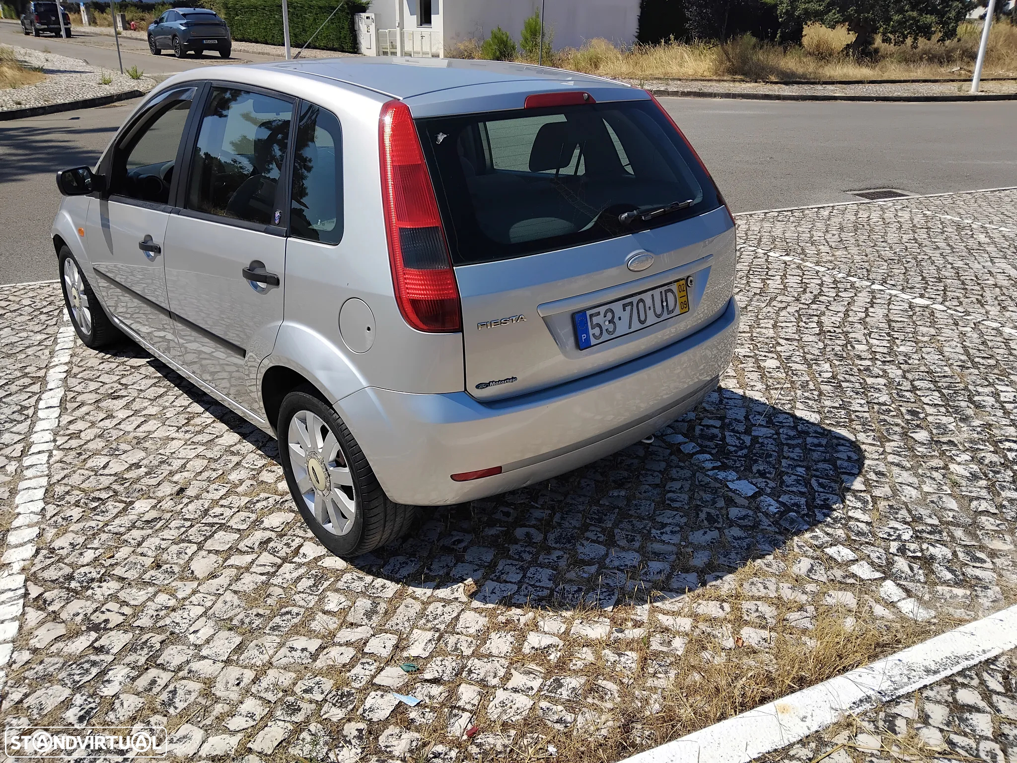 Ford Fiesta 1.4 Ghia - 5