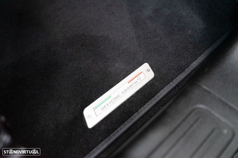 Abarth 595 1.4 T-Jet Competizione - 39