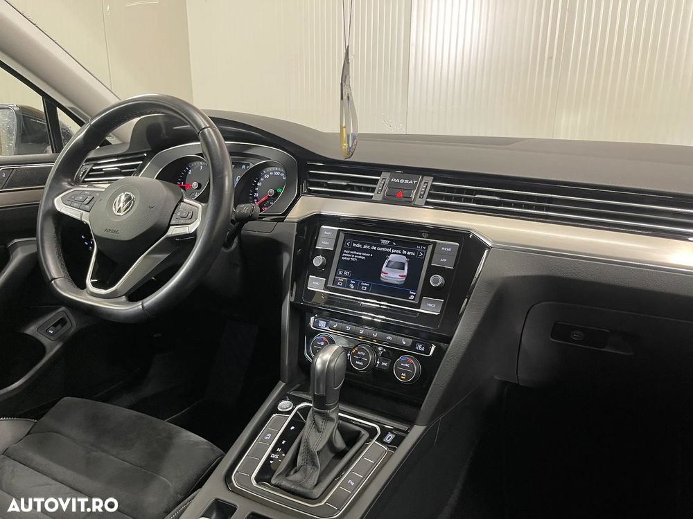 Volkswagen Passat 2.0 TDI DSG Highline - 8