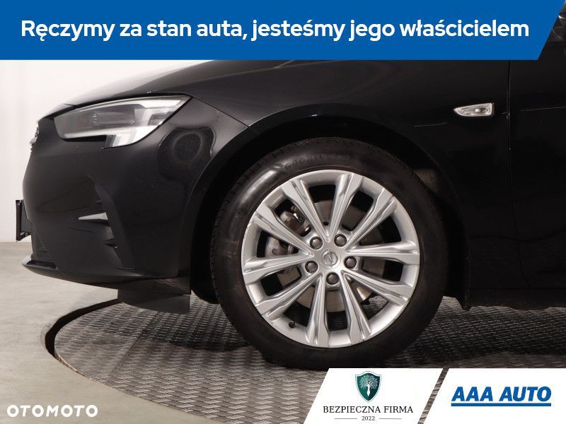 Opel Insignia - 17