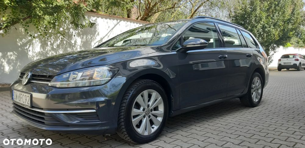 Volkswagen Golf - 33