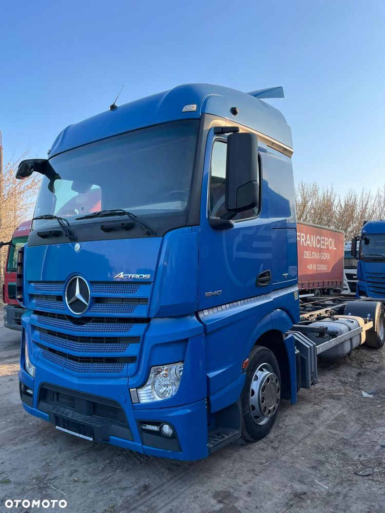 Mercedes-Benz Actros - 7