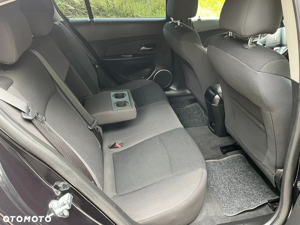 Chevrolet Cruze 1.6 LT - 13