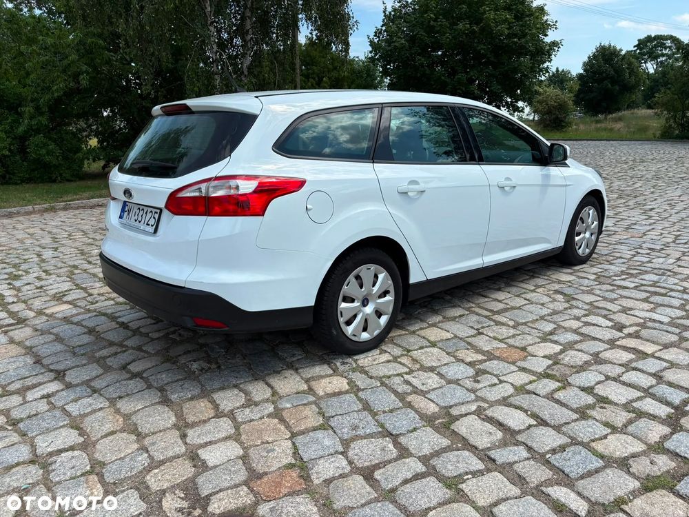 Ford Focus 1.6 Ti-VCT Ambiente - 5